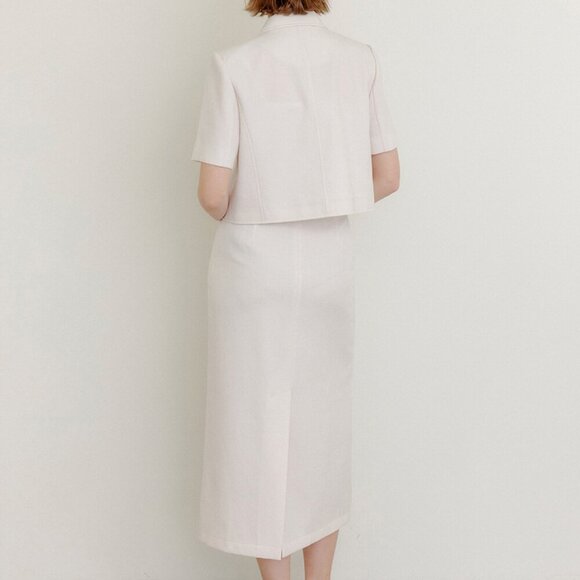 🇰🇷 Beige blazer and skirt two piece set - Picture 5 of 9